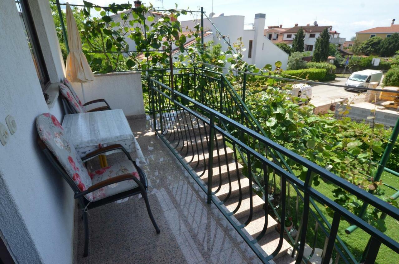 Koreni Apartments Rovigno Esterno foto